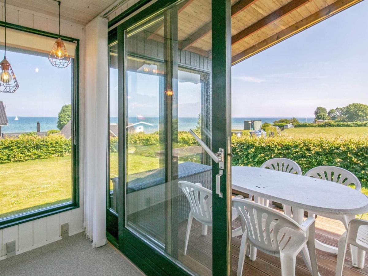6 Person Holiday Home In Hesselager Exterior foto